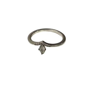925 V-Shape Ring with Clear Stones