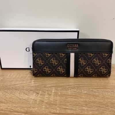 BNIB Guess Purse 