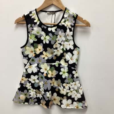 Thurley Womens  Size 8 Sleeveless Top (g)