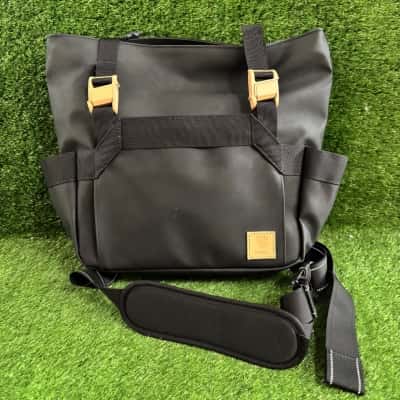 Langly Bravo Mirrorless Shoulder Bag