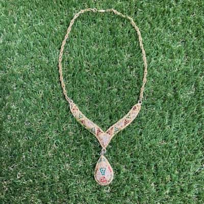 Womens Gold Tone Diamanté Studded V Necklace with Teardrop Pendant