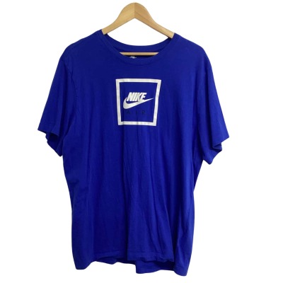 Nike Mens  Size XL The Nike Tee VGUC