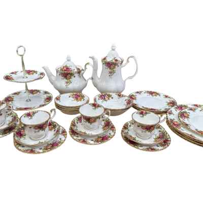 Royal Albert Old Country Roses 29 Piece Tea Set  Pick up Only!!!