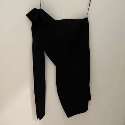 Alex Perry Womens Size 8 Mini Dress / Off The Shoulder Dress Black  
