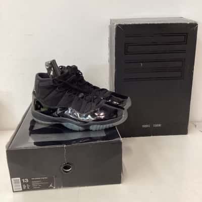 Nike Air Jordan 11 Retro Mens  Size 13 Black  