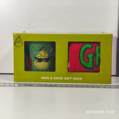The Grinch XMas Gift Pack Mug and Socks 