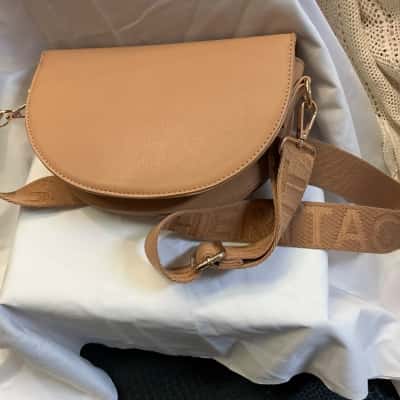  Womens Brown handbag