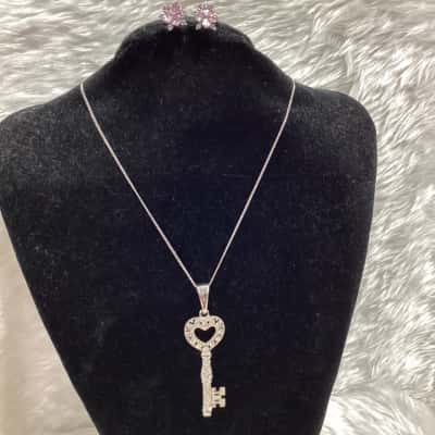  Womens Earrings / Necklace Other / Pink  / Silver 