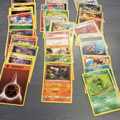 Pokémon bulk lot 30 cards