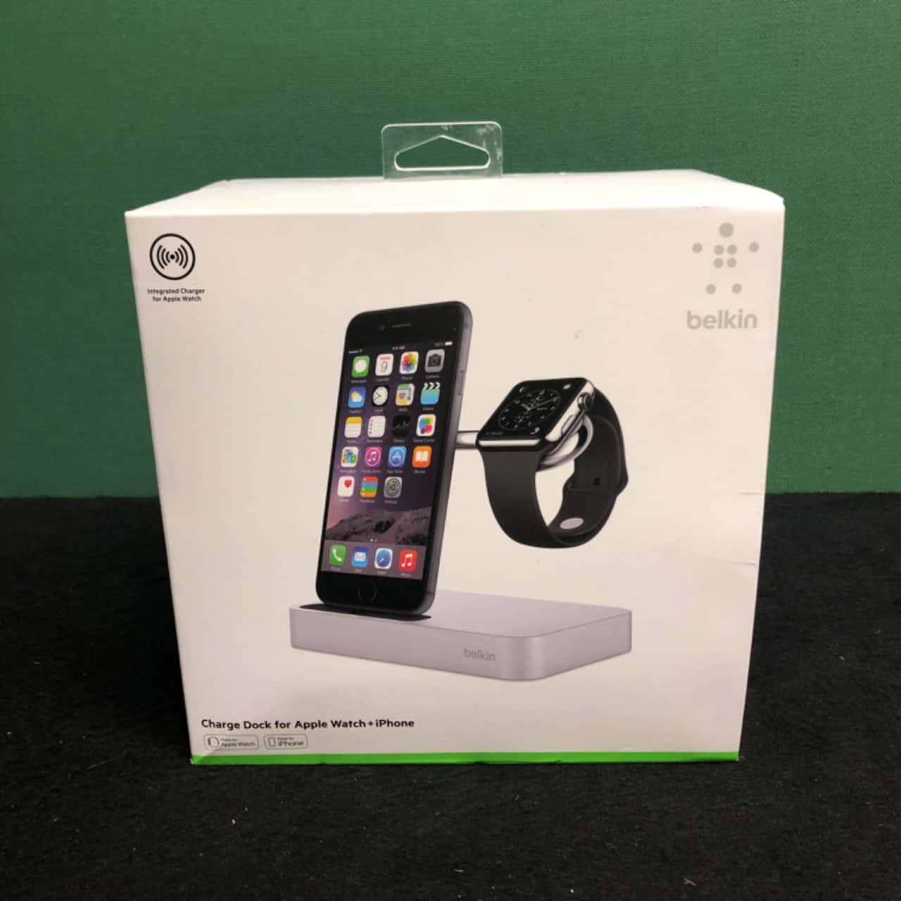 BELKIN Charge Dock for Apple Watch + Iphone(s)