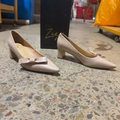 ZIGI Womens  Size 37 Heels Nude 
