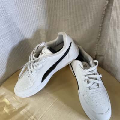 Puma Unisex  Size 10 Trainers Black  / Gold / White 