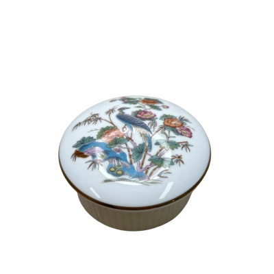 WEDGWOOD Bone China England Kutani Crane Flowers Round Fluted Trinket Box 