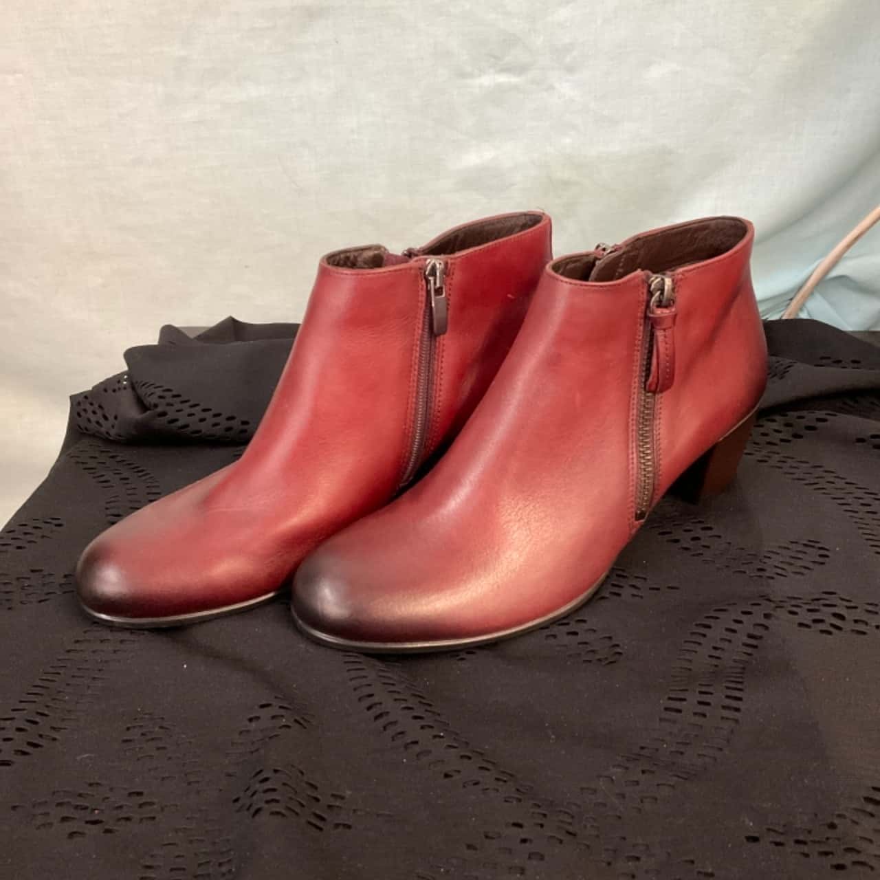 maroon ankle boots womens