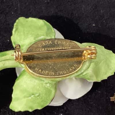  Womens Brooch / Earrings Green / Other / White 