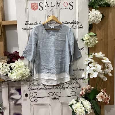 JUMP BRAND! Womens  Size 8 3/4 Sleeve Top Grey / White. MADE WITH 100% LINEN! STUNNING LIGHT WEIGHT TOP! DOUBLE LAYERED LOOK! 