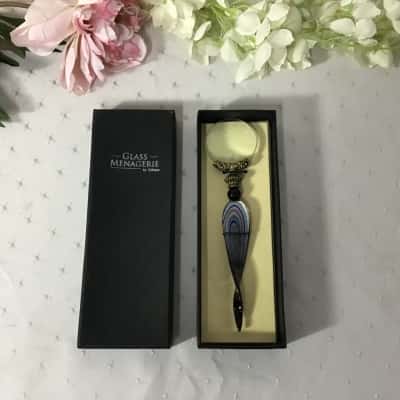 Ornate Glass Menagerie by Gibson Twisted Art Glass Handle Magnifying Glass (boxed)