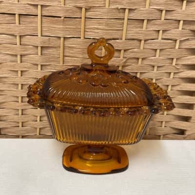 Vintage INDIANA GLASS Lace Edge Amber Footed Candy Box and Lid 