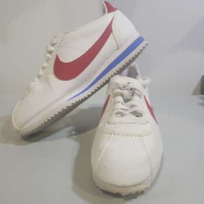 Ladies Nike Classic Cortez Shoes Size US7 - EUC