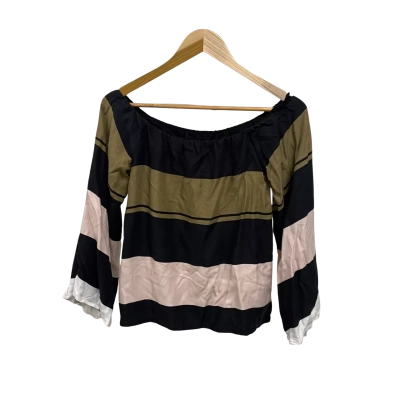 Three of something Multi-colored striped off-the-shoulder long-sleeve top