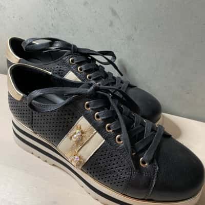 Django & Juliette Black & White Leather Sneakers Size 41