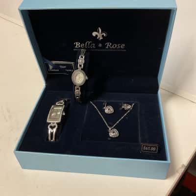 Bella and rose jewellery set