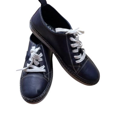 Planet Shoes Women’s Size 40 Loafers  Blue / White 
