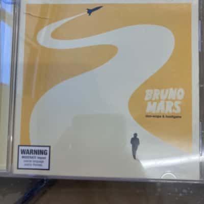 Bruno mars doo-wops & hooligans 