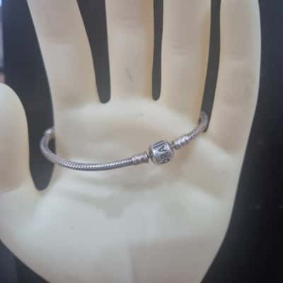  Womens Pandora Charm Bracelet Silver 