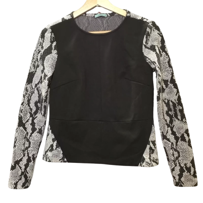 Kookai Womens  Size 36 Long Sleeve Top Black  