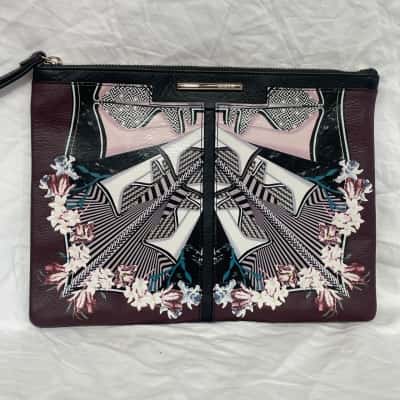 Mimco Pouch Black  / Maroon 