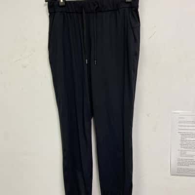  Womens  Size 12 Yoga  Pants Black  