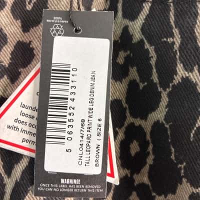 Pretty Little Thing Womens  Size 6 Wide Leg Pants Animal print 