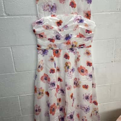 Cue Womens  Size 14 Floral / White dress
