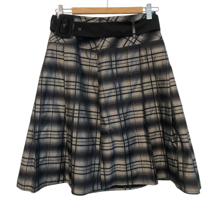Jacqui-E Womens Size XS Midi / Pleated Skirt Black  / Checked 