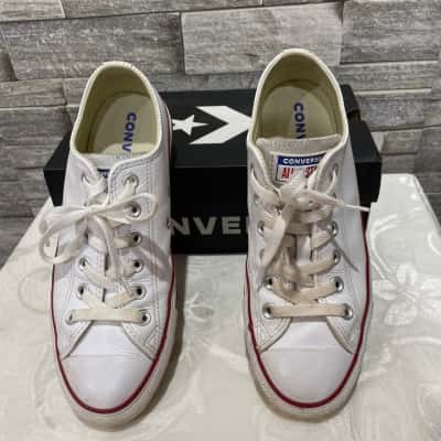Converse Unisex  Size 8 Sneakers White 