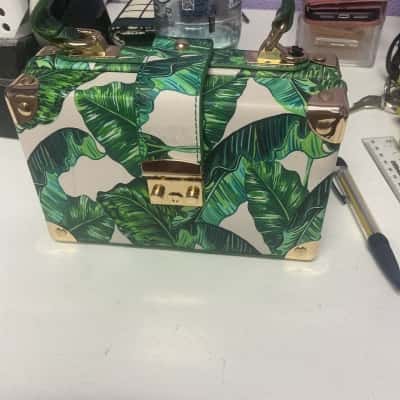 Colette Hayman  Womens Floral trunks bag