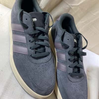 Men Adidas Size 8.5