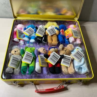 12x Tiny Beanie Kids W/Carry Case