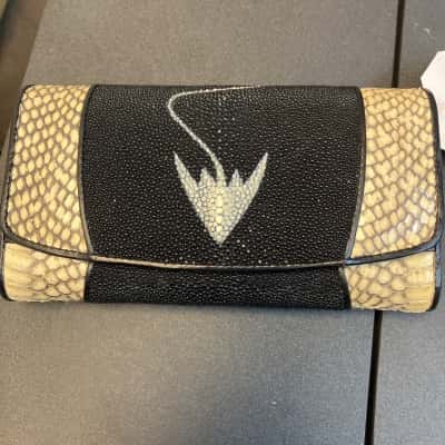  Stingray leather Womens Purse Black  / Cream 