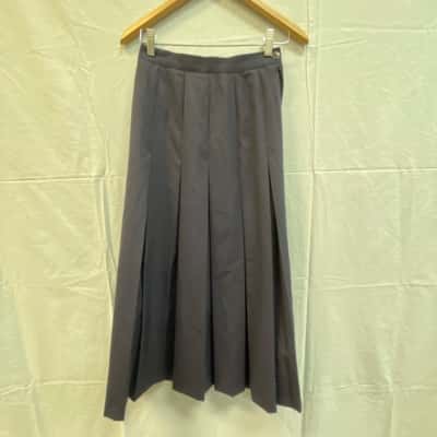 Country Road Womens  Size 10 Navy Blue skirt