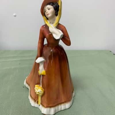 Royal Doulton ‘Julia’ - Pretty Ladies Set