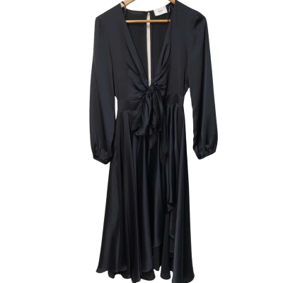 Sheike Size 6 Black Plunge Longsleeved Dress