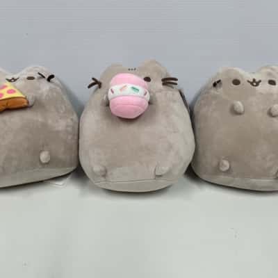 Assorted Pusheen Plushies