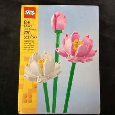 LEGO Lotus Flower #40647 - Factory Sealed