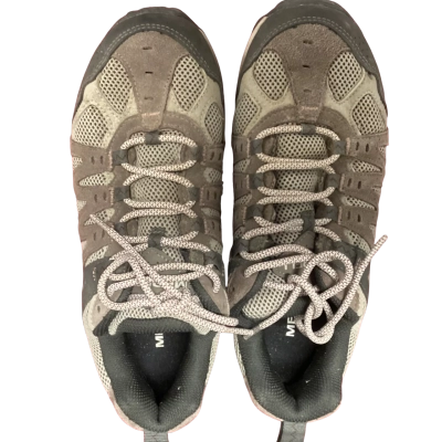 Merrell Mens  Size 9.5 Beige 