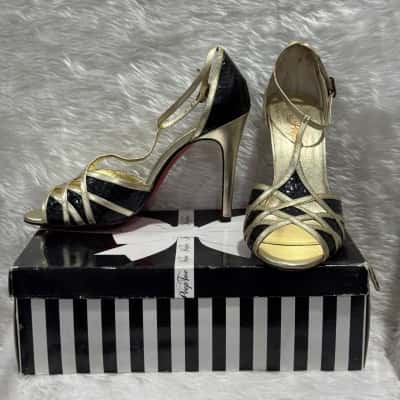 Womens Peep Toe Red Botton Heels Size 39