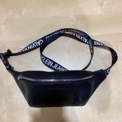 Calvin Klein Jeans Unisex Bum Bag Black  