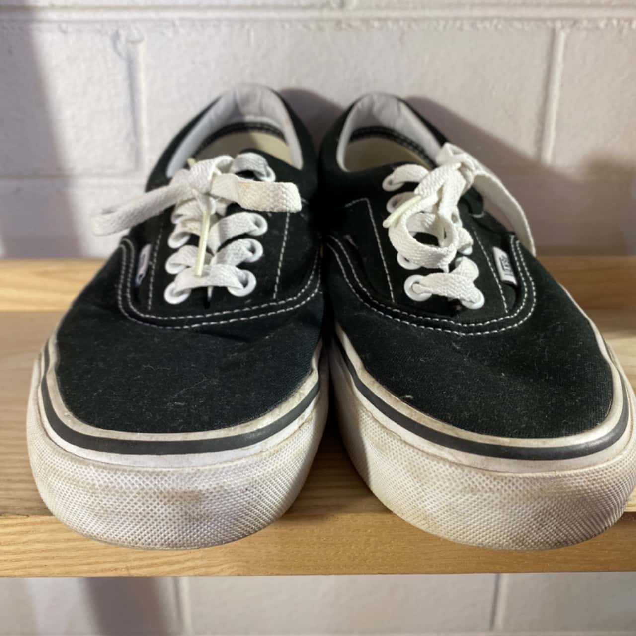 Vans Mens Low Skate Shoes Size 7 Black/White (s)
