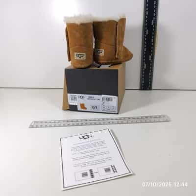 UGG Kids Size 0 / 1 Booties Slipper Booties PreOwned 